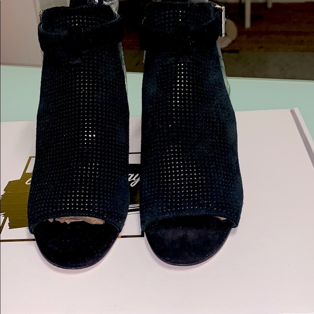 Nine West open toe suede booties